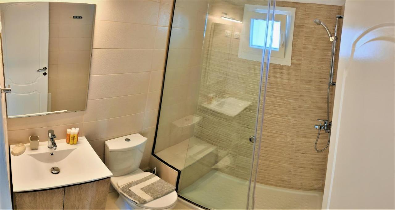 Christina'S Apartment 2 Контокали Екстериор снимка