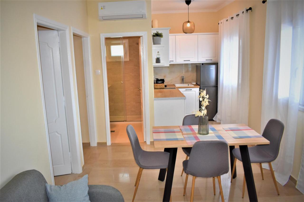 Christina'S Apartment 2 Контокали Екстериор снимка